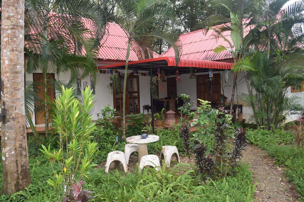 Manora Garden Hotel Phang Nga Bagian luar foto